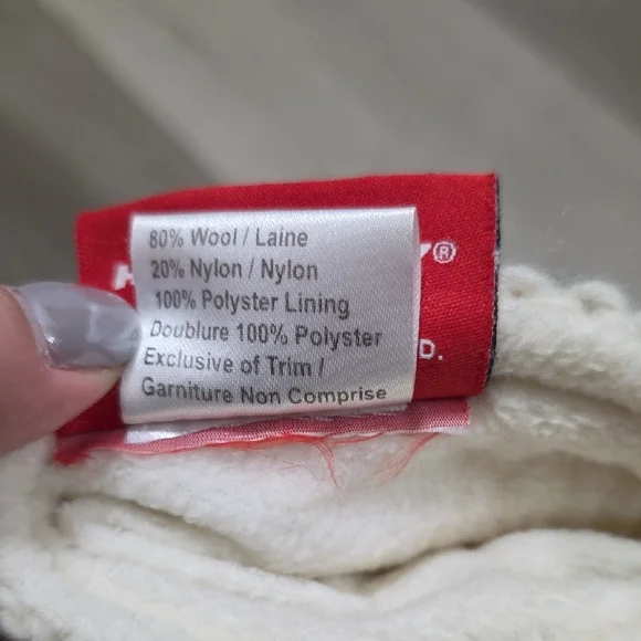 Hello Kitty Mittons - Picture 4 of 4